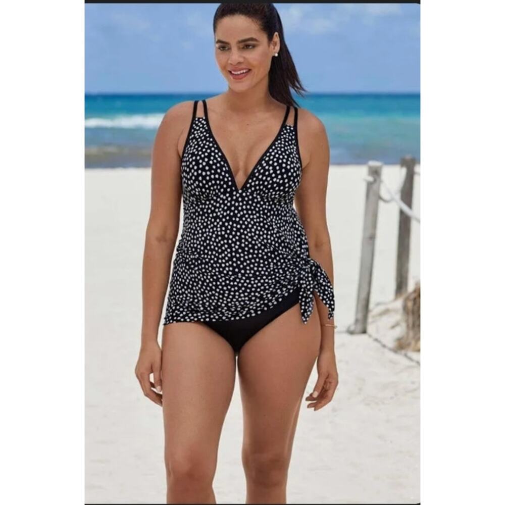 New NWT Trimshaper One Piece Plus Size Polka Dot Swimsuit Dress 18‎ Black White
